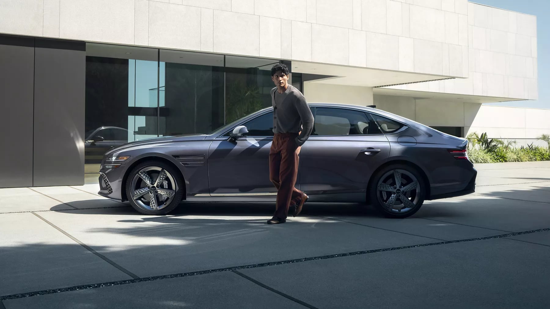 Driver-assistance technology in the Genesis G80