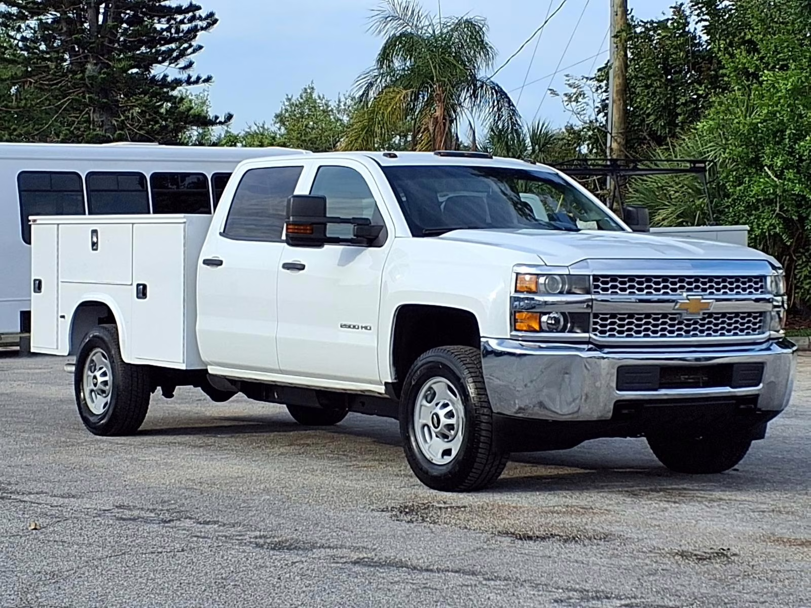 A heavy duty Chevy Silverado 2500HD for construction work