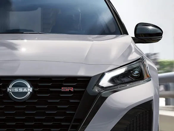 A detailed view of the Nissan 2.5-liter DIG engine componentry