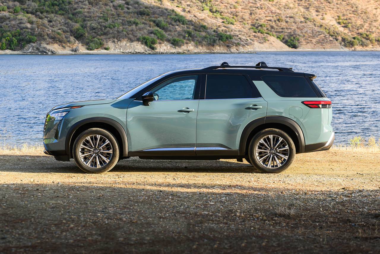 2026 Nissan Pathfinder exterior