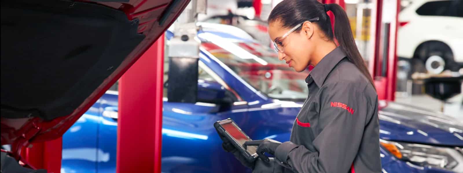 Maus Nissan service center