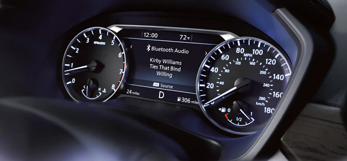 Nissan Altima 7-inch Advanced Drive-Assist Display
