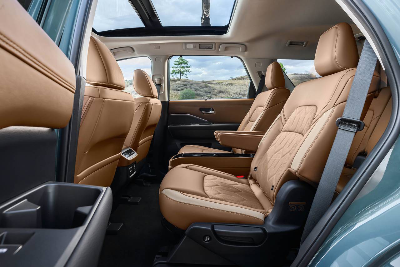2026 Nissan
Pathfinder interior and seating