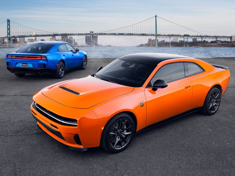 2026-Dodge-Charger-Daytona-Scat-Pack-sedan-and-coupe_2