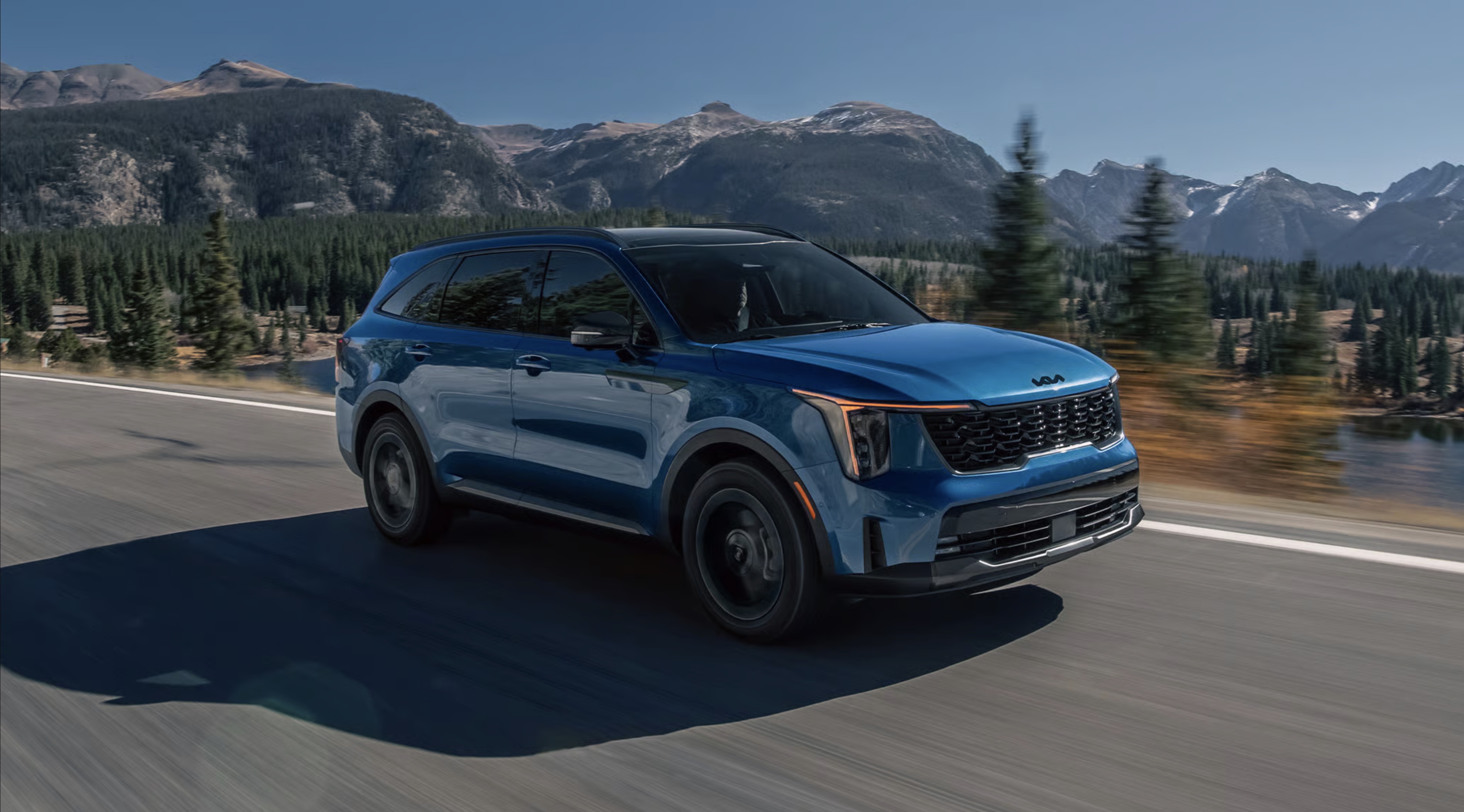 2026 Kia Sorento Hybrid vs 2026 Toyota Highlander Hybrid