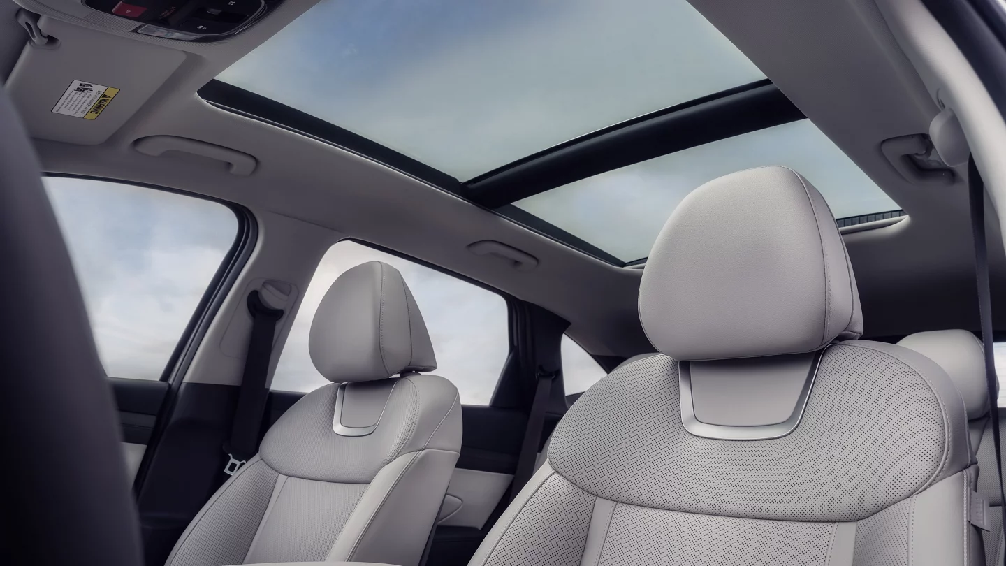 Hyundai Tucson interior display