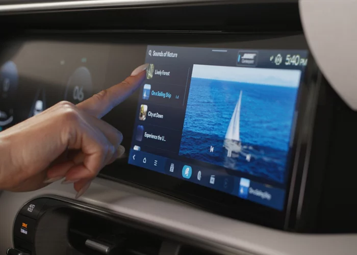 Palisade interior technology