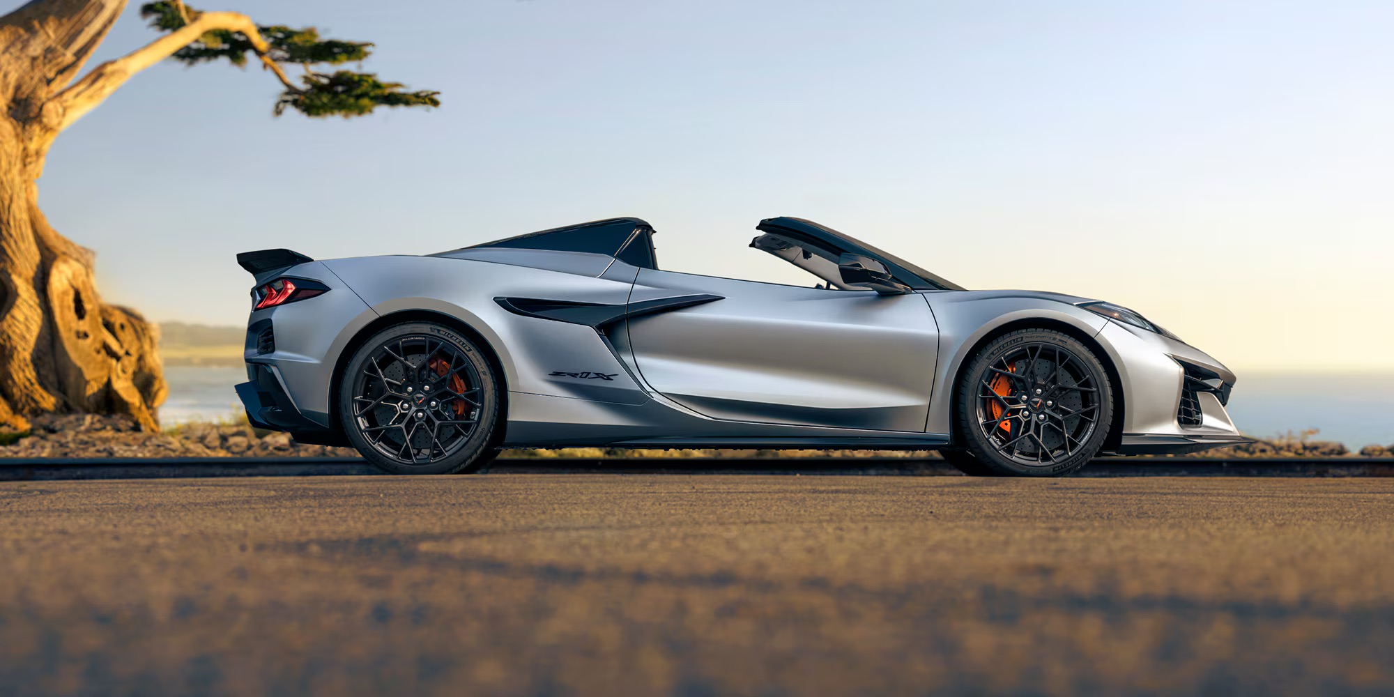 Power-retractable hardtop in action on the ZR1 Convertible